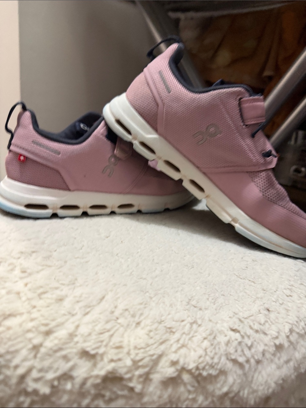 On Running Kids Pink and Navy Slip-On Sneakers